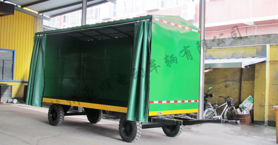 輕型平板拖車(chē)